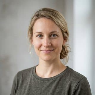 Hochgeladenes Foto 2: erfundene erwachsene Person, von einer KI erstellt